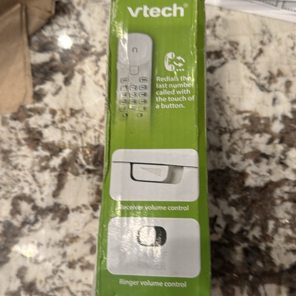 Brand new still in the box never had the tissue paper out of it vtech phone - Picture 4 of 6